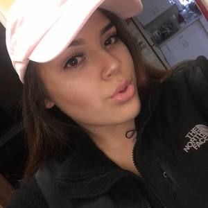 Meet your Posher, Sabina